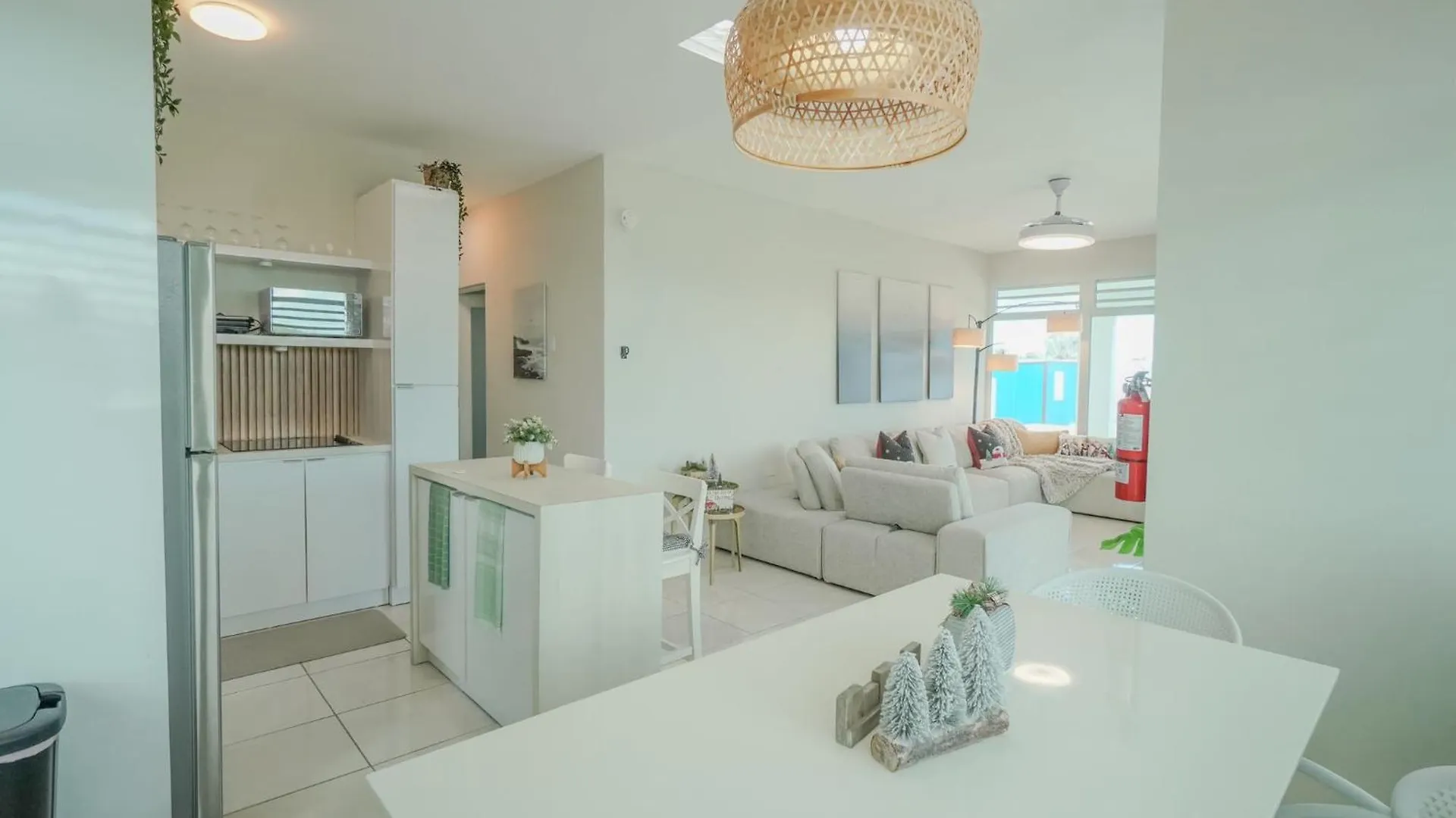 Spacious And Modern Beach House With Pool Carrizales 0*,
