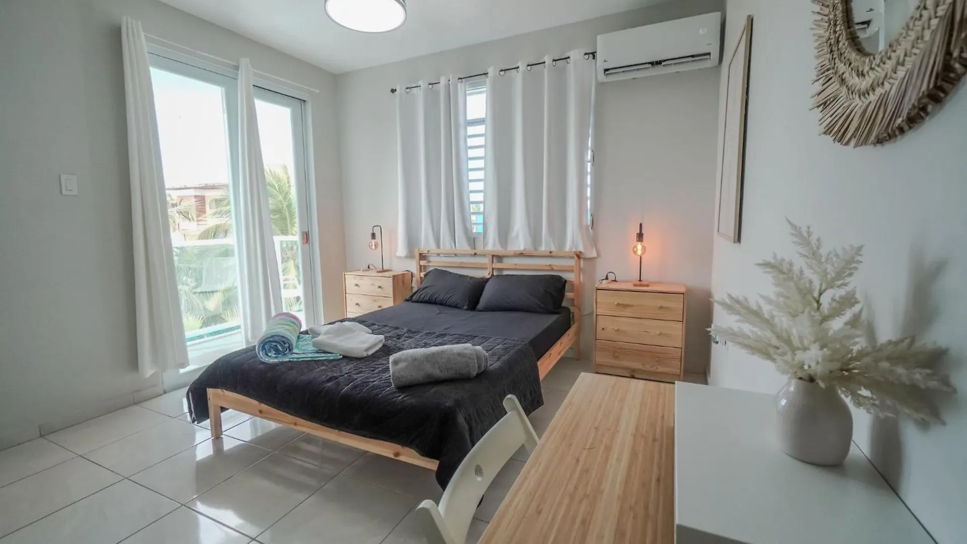 Spacious And Modern Beach House With Pool Carrizales 0*,